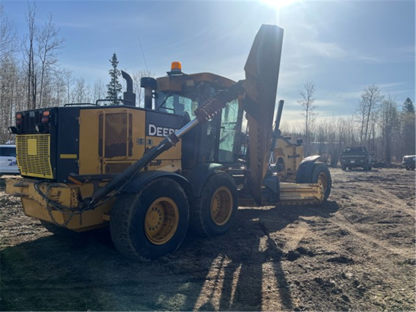 2013 DEERE 772GP 5165