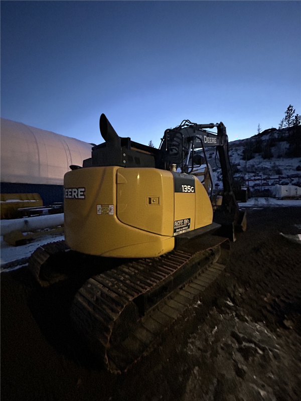2019 DEERE 135G 5052