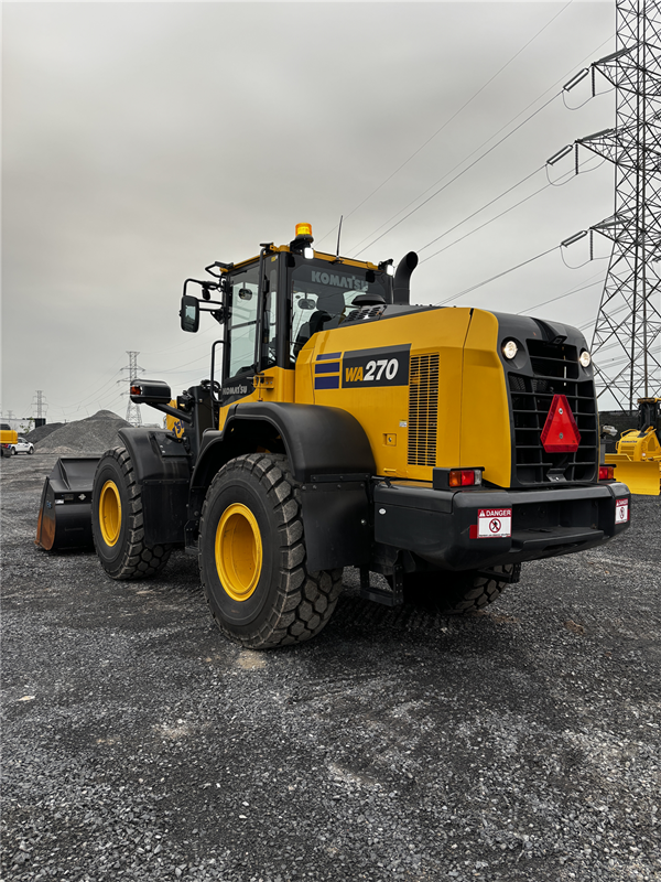 2026 Komatsu WA270-8 5465