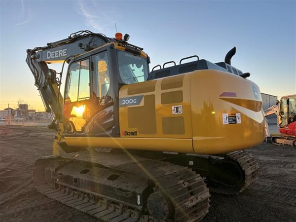 2022 DEERE 200G 5009