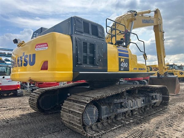 2023 Komatsu PC490LC-11 5218