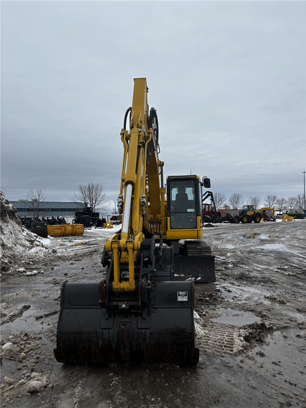 2023 Komatsu PC138USLC-11 5380