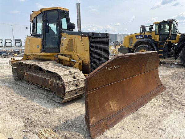 2011 DEERE 850J 5174