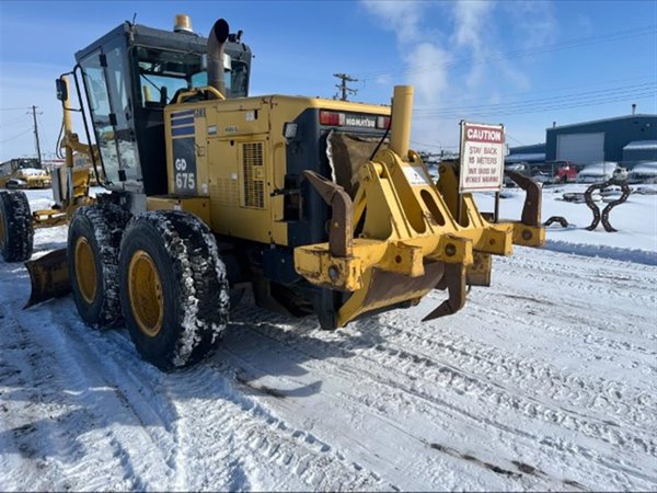 2007 Komatsu GD675-3E0 5372