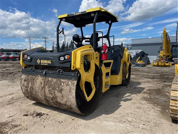 2021 BOMAG BW 206 AD-5 5216
