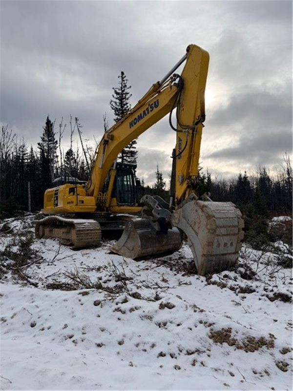 2023 Komatsu PC290LC-11 5300