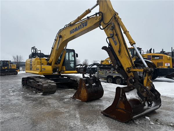 2022 Komatsu PC210LC-11 5381
