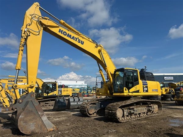 2023 Komatsu PC490LCi-11 5059