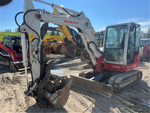 2022 Takeuchi TB250-2CR 5479