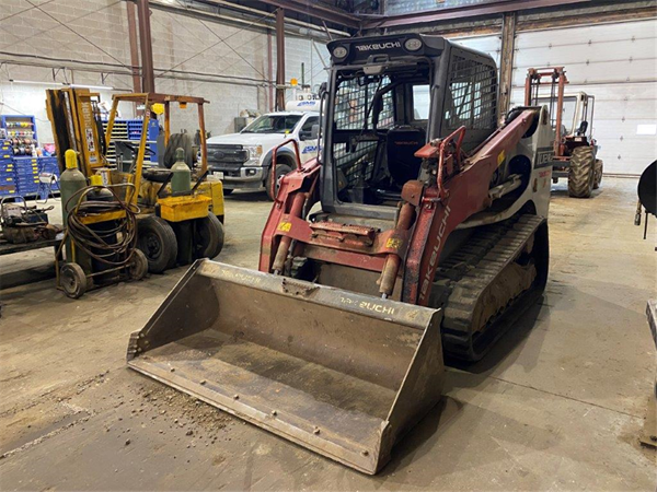 2017 Takeuchi TL12R2-CR 5211
