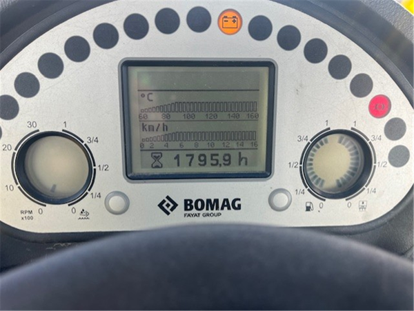 2017 BOMAG BW 161 AD-5 5272