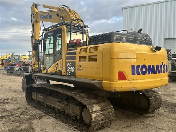2020 Komatsu PC240LC-11 5338