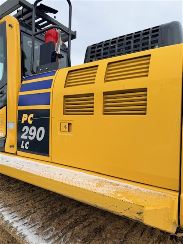 2023 Komatsu PC290LC-11 5300
