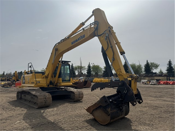 2017 Komatsu PC220LC-8 5167