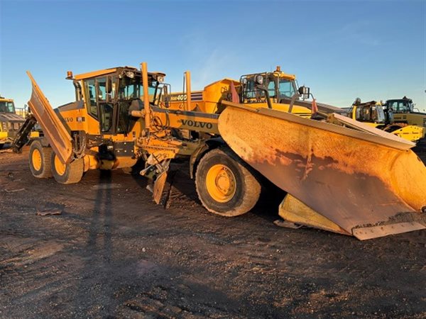 2015 Volvo G970 4908