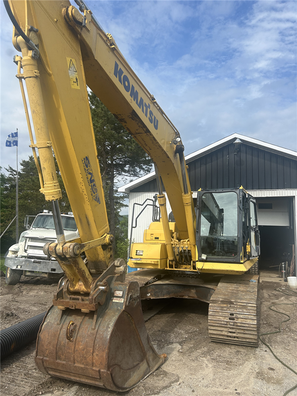2016 Komatsu PC210LC-11 5205