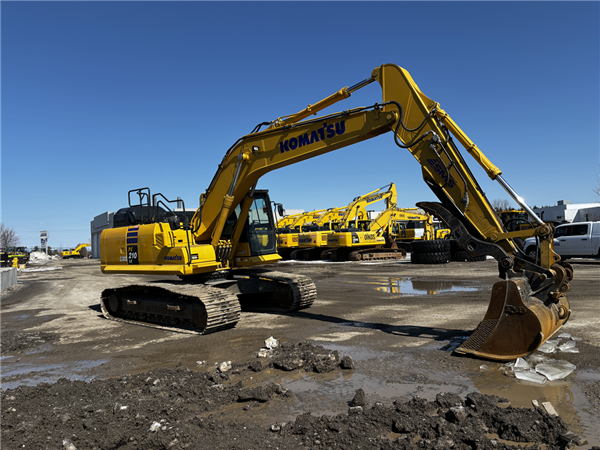 2022 Komatsu PC210LC-11 5402