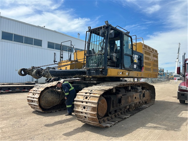 2020 CATERPILLAR 390FL 5221
