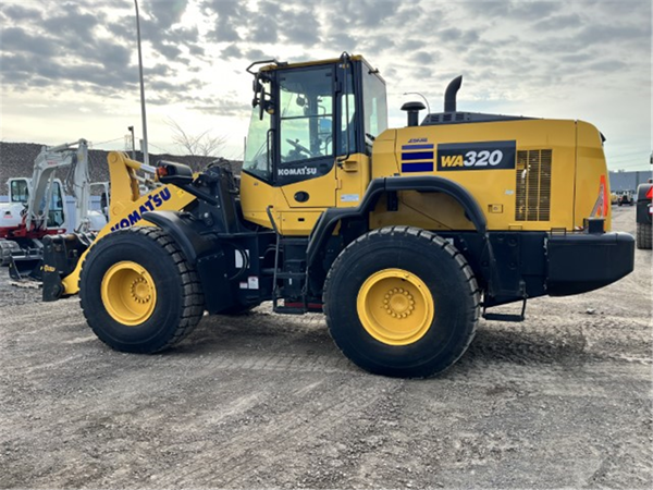 2023 Komatsu WA320-8 4969
