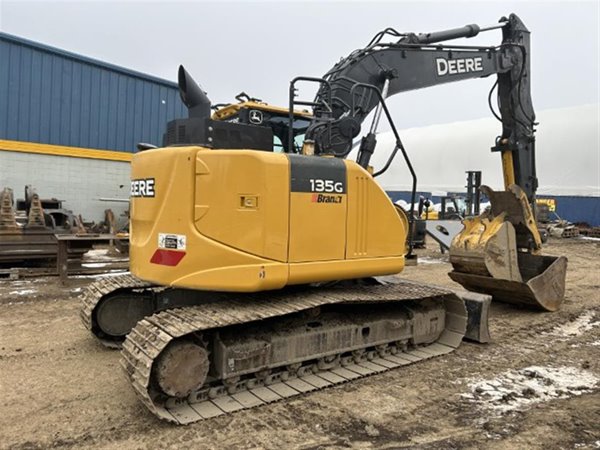 2021 DEERE 135G 5330