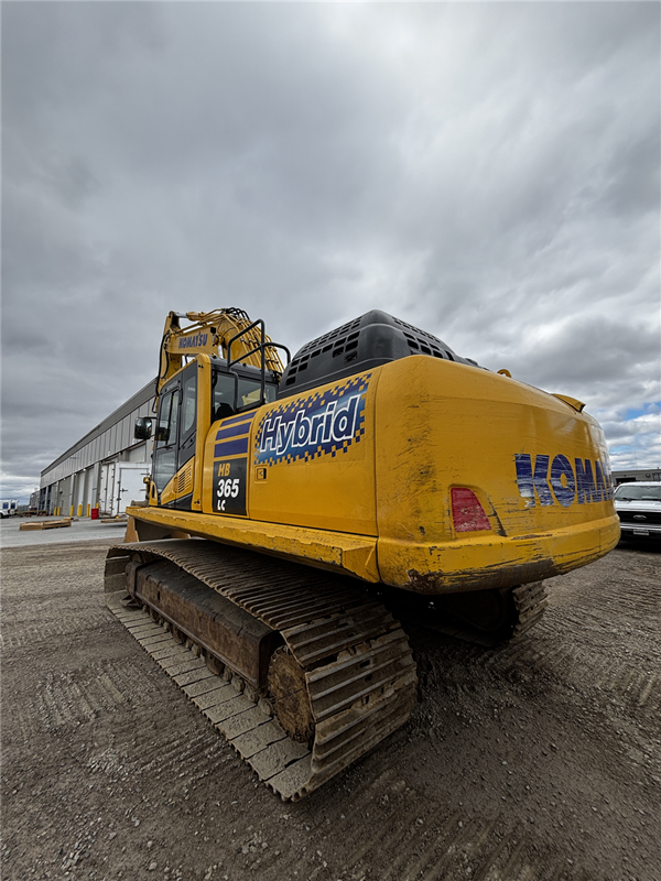2023 Komatsu HB365LC-3 5425