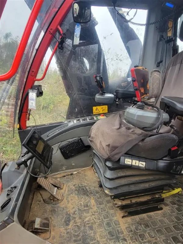 2016 KOMATSU 901 CONSIGNED 3200596400