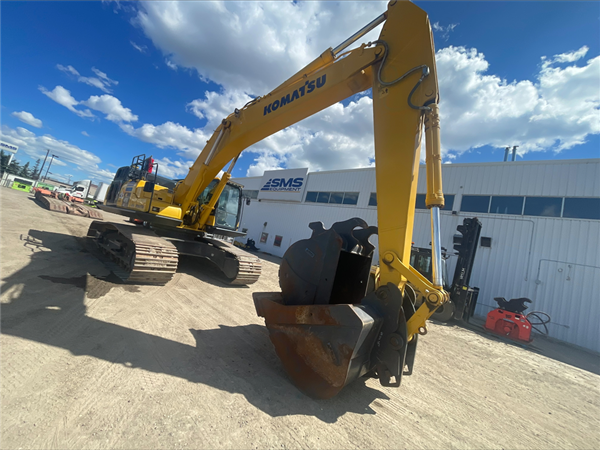 2023 Komatsu PC490LC-11 5218