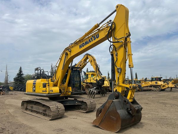 2022 Komatsu PC240LC-11 5410