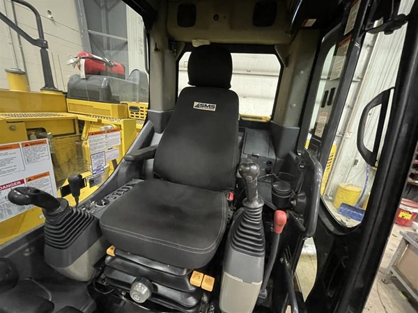 2021 Komatsu PC138USLC-11 5305