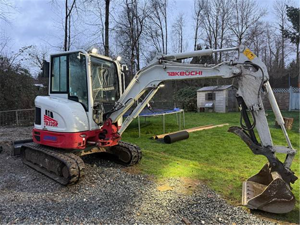 2023 Takeuchi TB335R-CR 5337