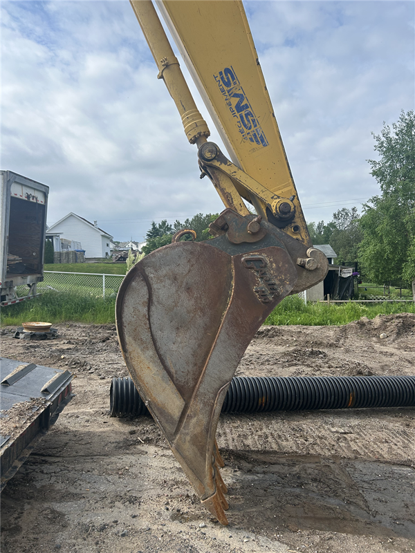 2016 Komatsu PC210LC-11 5205