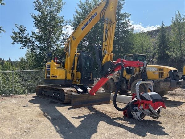 2023 Komatsu PC138USLC-11 5200