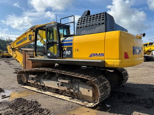 2022 Komatsu PC490LC-11 5157