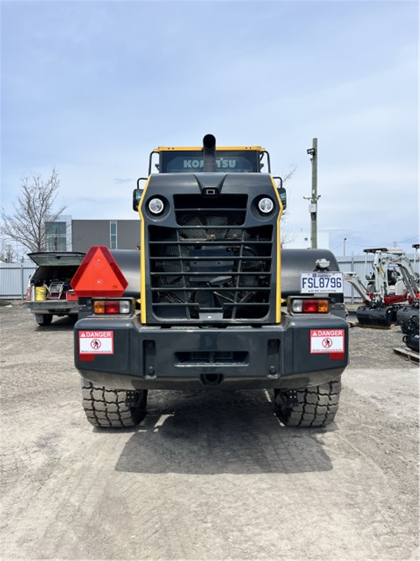 2023 Komatsu WA320-8 4967