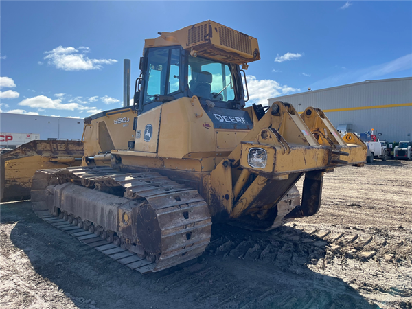 2011 DEERE 850J 5174