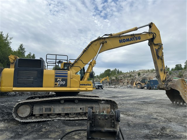 2017 KOMATSU PC490LC-11 5143