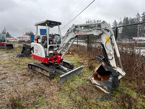 2023 Takeuchi TB225R 5359