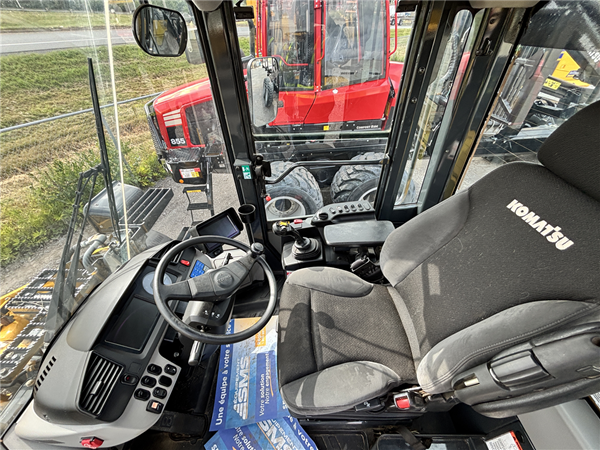 2022 KOMATSU WA270-8 5240