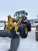 2021 Komatsu WA320-8 3776
