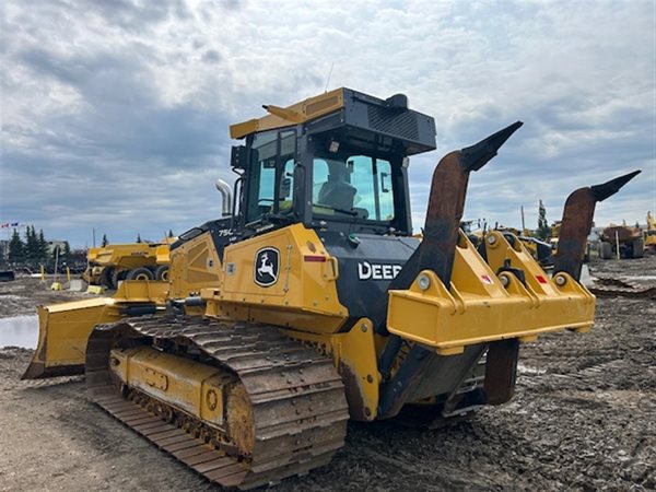 2022 DEERE 750L 5179