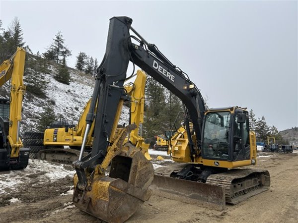 2021 DEERE 135G 5330