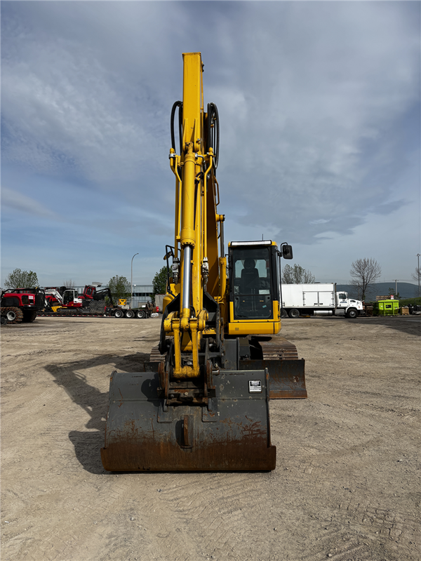 2023 Komatsu PC138USLC-11 5432