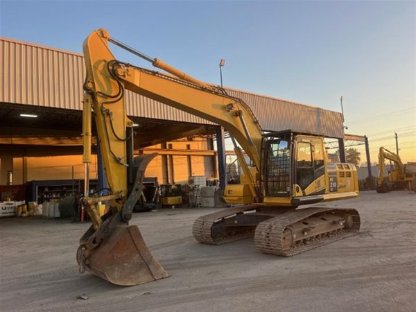 2017 Komatsu PC210LC-11 5491