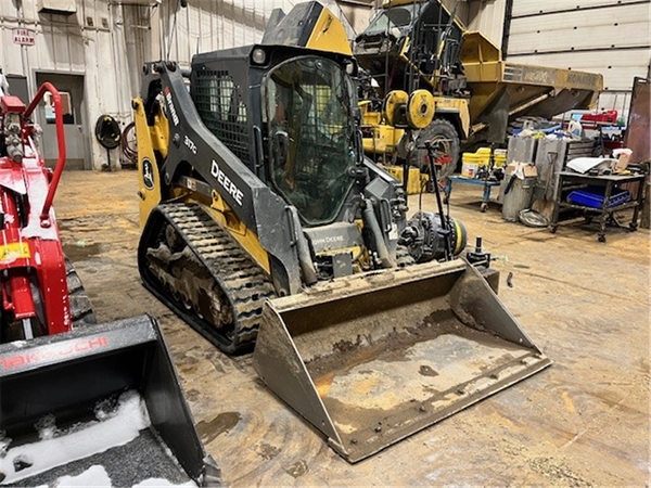 2021 DEERE 317G 3791