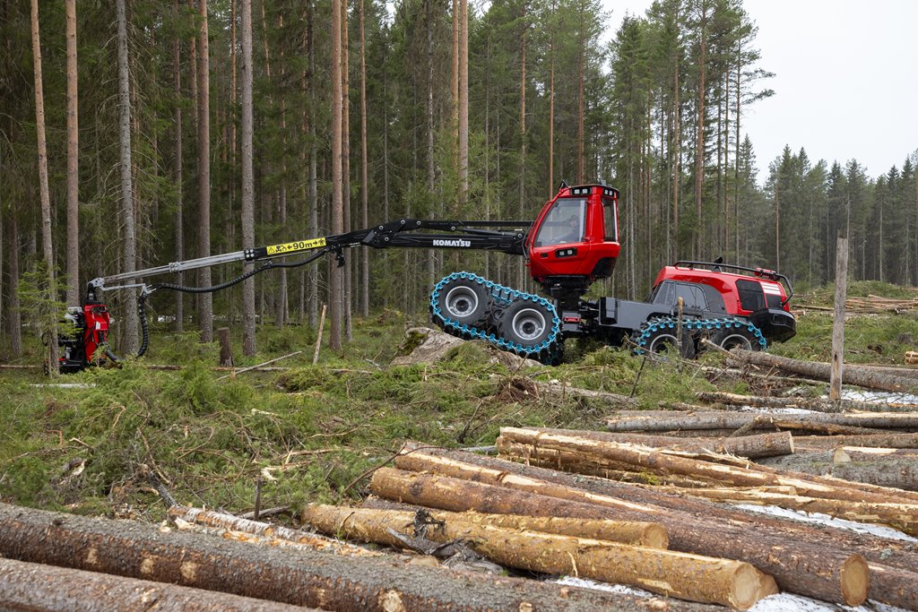 Komatsu 931XC Harvesters Specs | SMS Equipment
