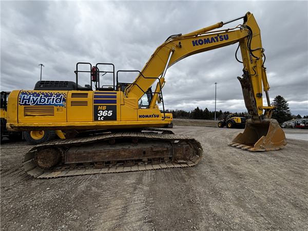 2023 KOMATSU HB365LC-3 5425