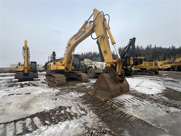 2019 Komatsu PC390LC-11 5050