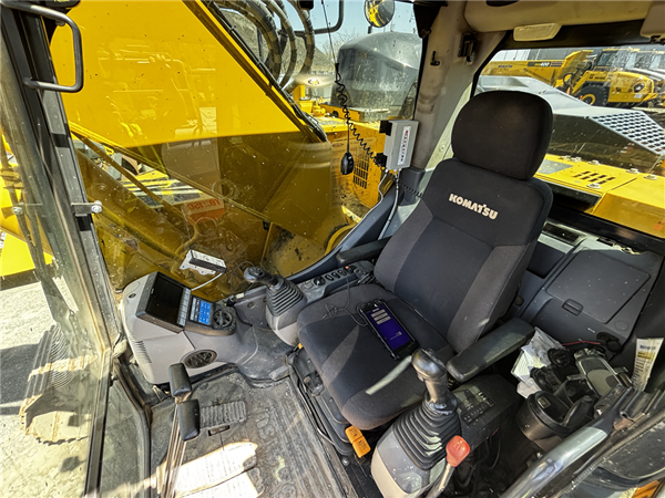 2023 Komatsu PC238USLC-11 5435