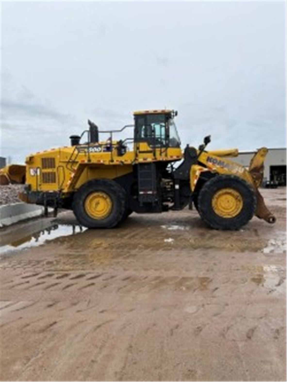 Used Komatsu wa600-8 Wheel Loaders / Backhoes For Sale – MD0061446