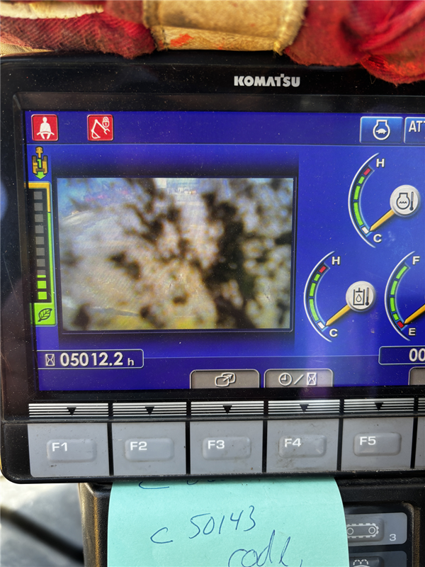 2022 Komatsu PC210LC-11 5402